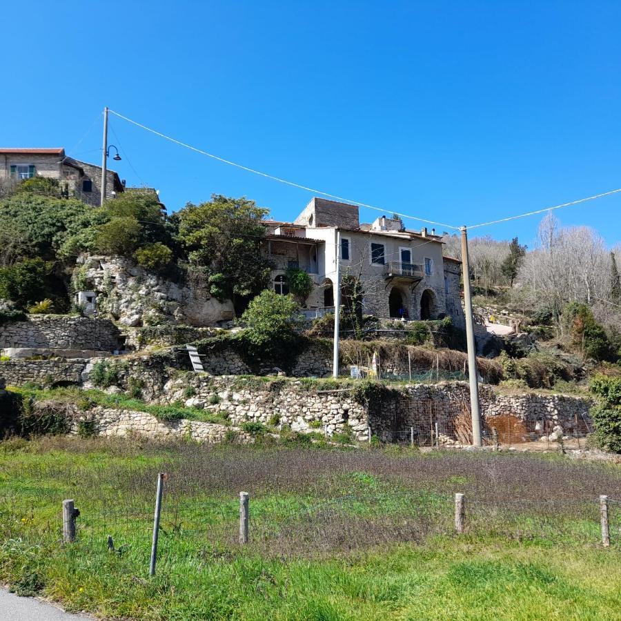 Ca Di Pippo "Volpe" Appartamento Ristrutturato Orco Feglino Exterior foto