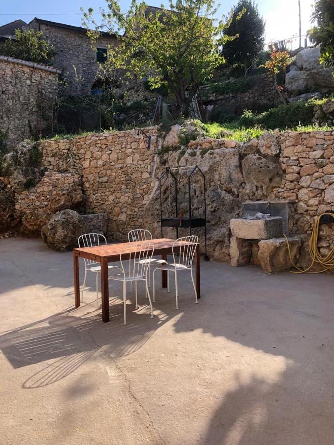 Ca Di Pippo "Volpe" Appartamento Ristrutturato Orco Feglino Exterior foto