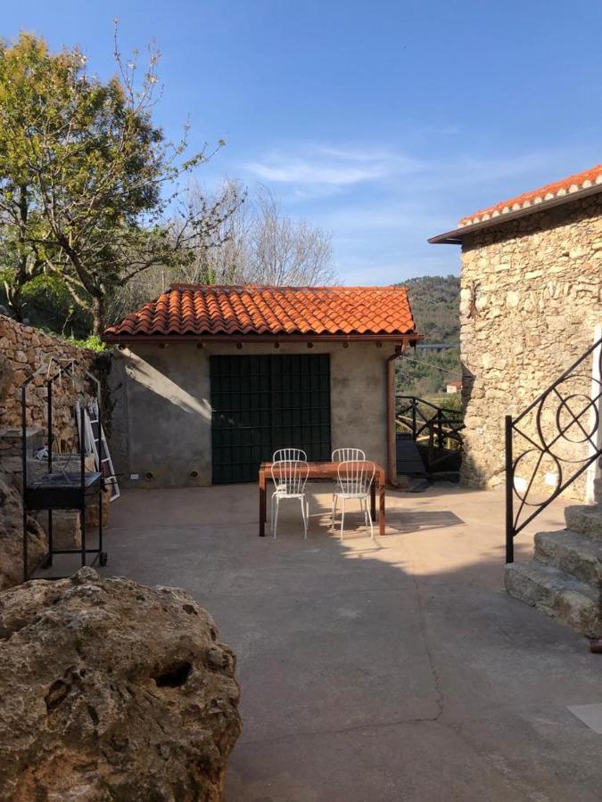 Ca Di Pippo "Volpe" Appartamento Ristrutturato Orco Feglino Exterior foto